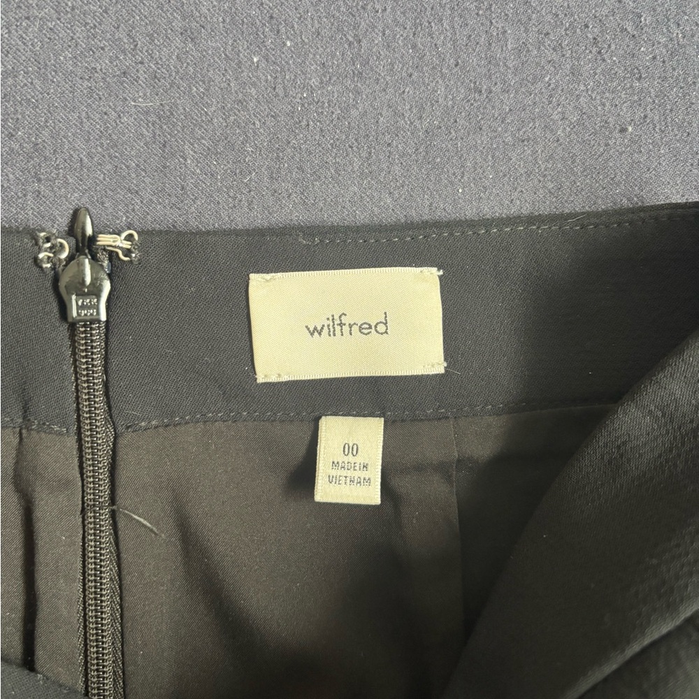 NWOT Wilfred Patio Mini Skirt - Picture 5 of 7